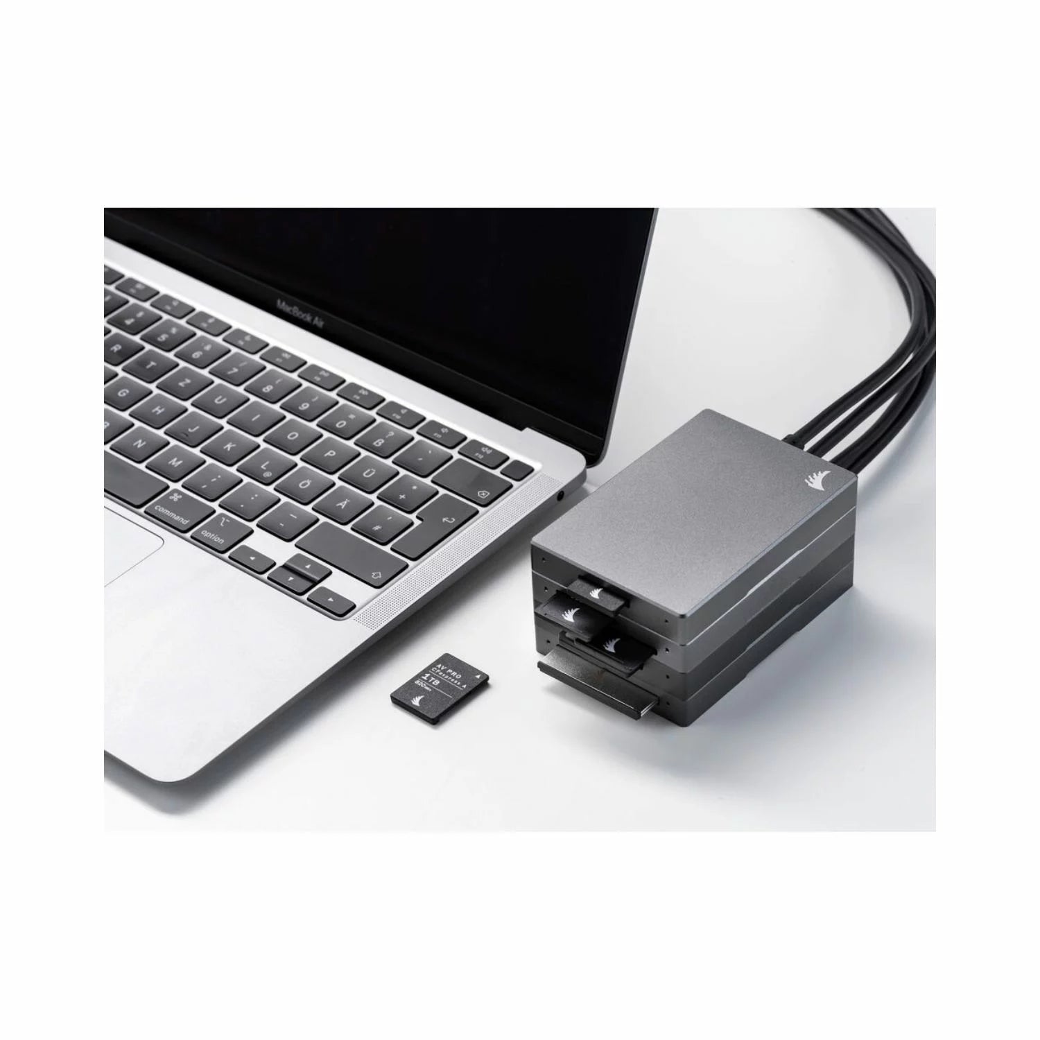 Angelbird-CFexpress-2.0-Type-A-Card-Reader-Online-Buy-India_5 - Hey Jimmy
