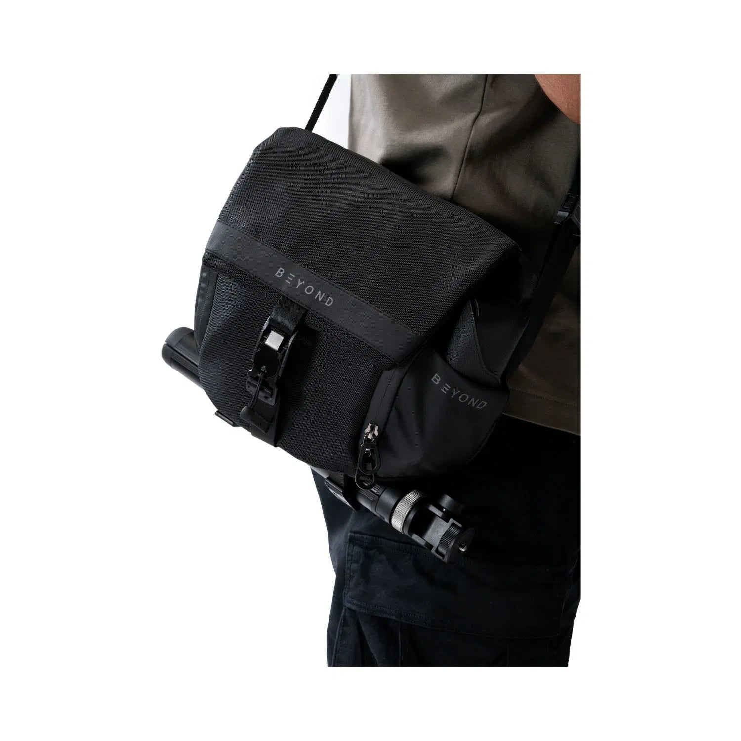 BeyondRoraimaCompactCameraBagOnlineBuyIndia_6 - Hey Jimmy
