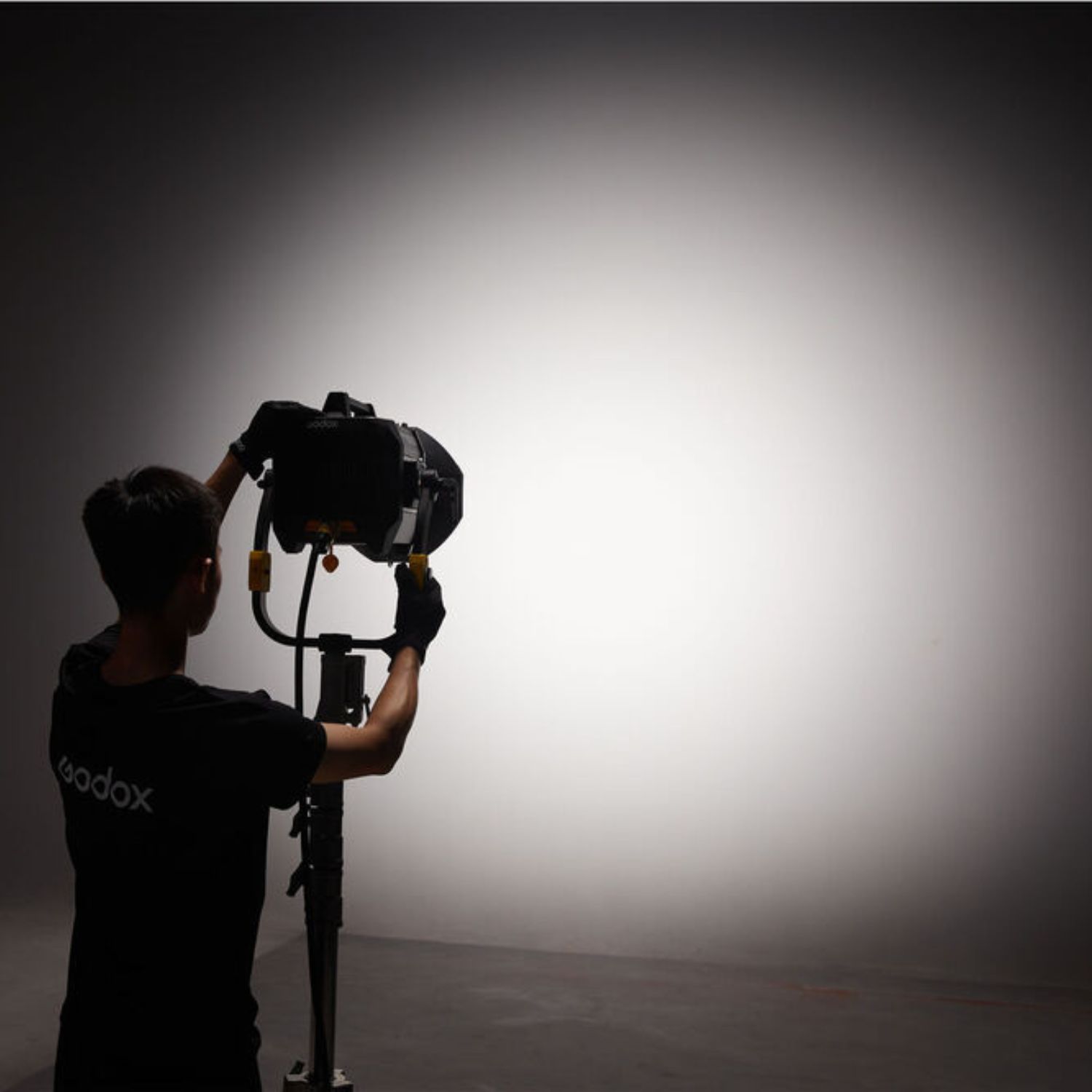 Godox-KNOWLED-MG1200Bi-Bi-Color-LED-Monolight-Online-Buy-Mumbai-India_6 - Hey Jimmy