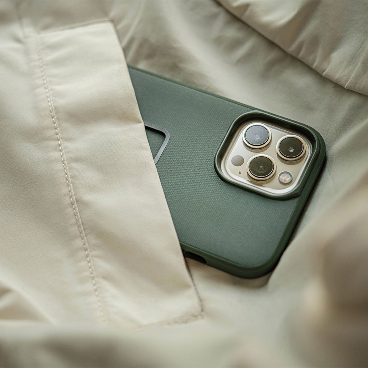Peak-Design-Mobile-Everyday-Case-For-iPhone-14-Pro-Max-Sage-Online-Buy-Mumbai-India_1 - Hey Jimmy