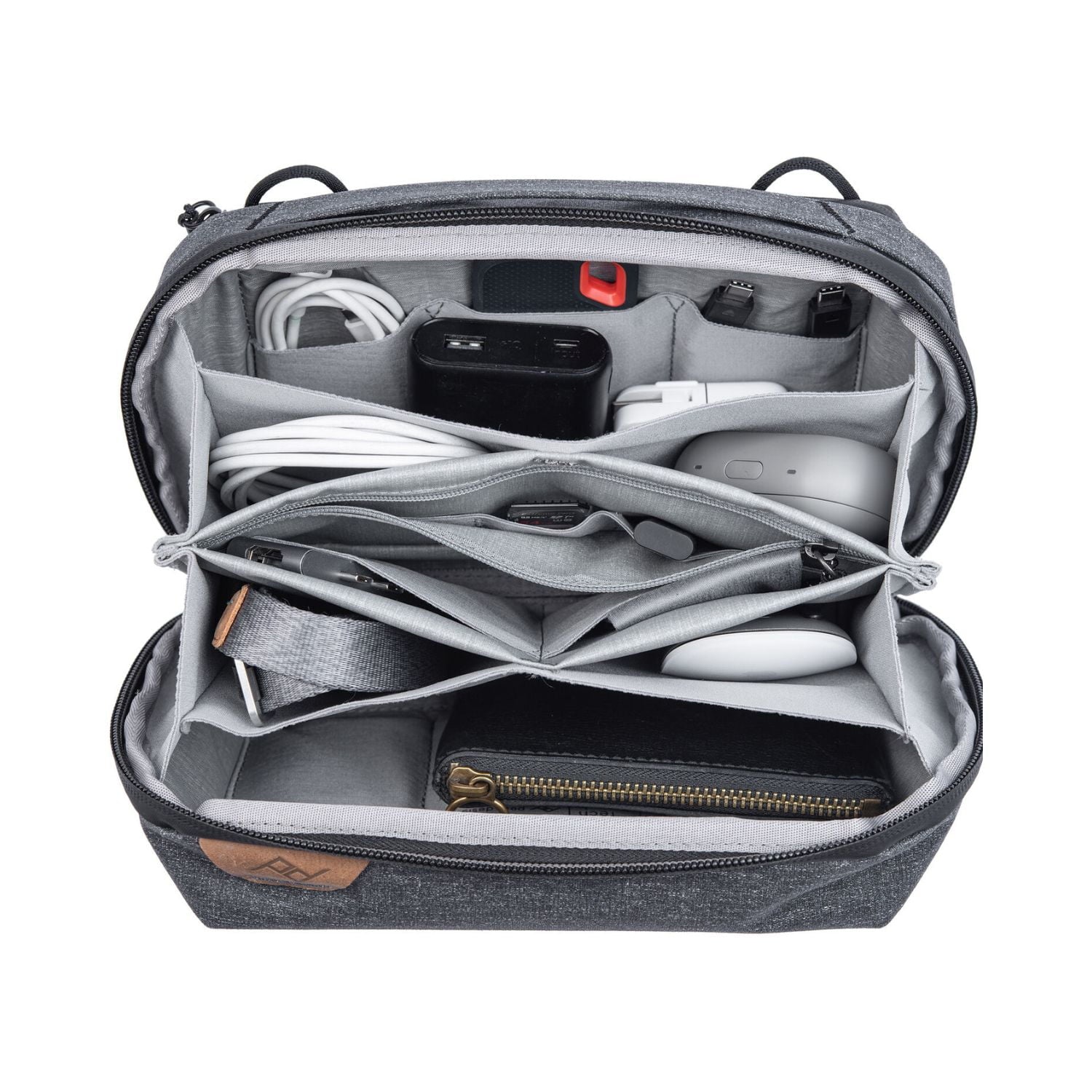 Peak-Design-Travel-Tech-Pouch-Charcoal-Online-Buy-Mumbai-India_1 - Hey Jimmy
