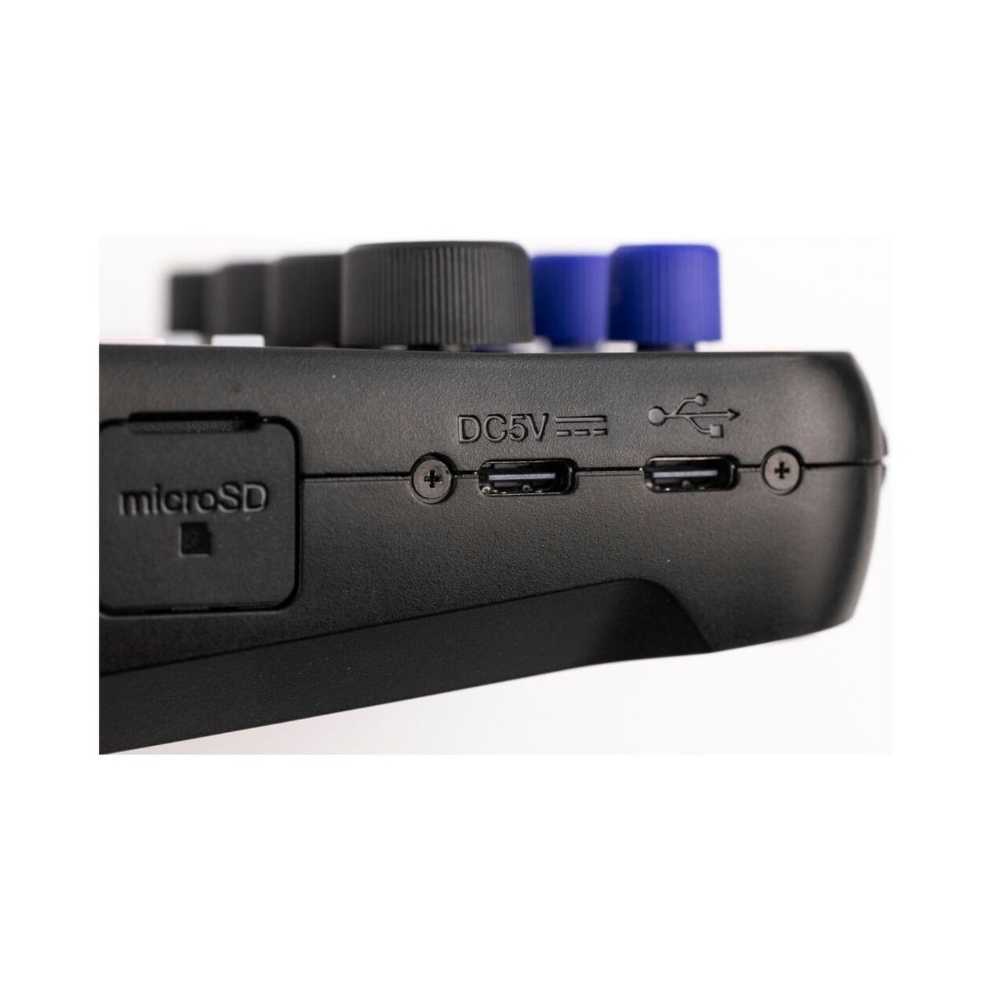 Zoom PodTrak P4next Portable Multitrack Podcast Recorder